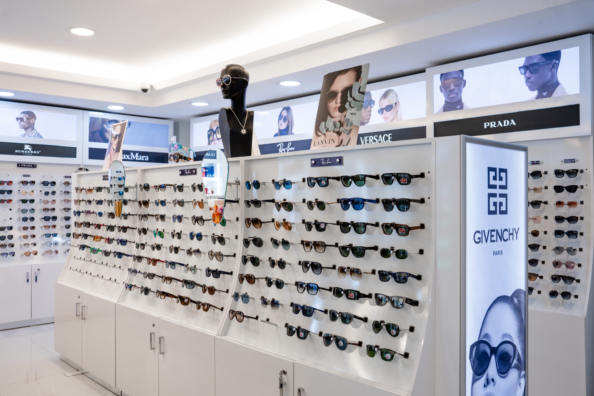 1c_Ventage_VentageMall_06326